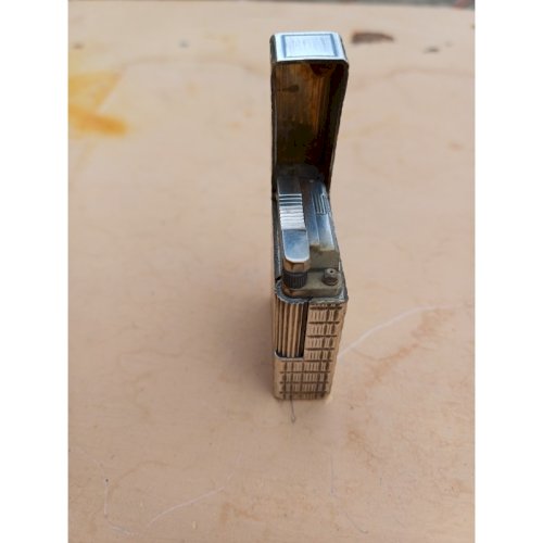 Lot de 3 Briquet : Dupont , Chesterfield , etc