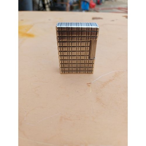 Lot de 3 Briquet : Dupont , Chesterfield , etc