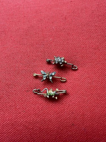 Lot de 3 Broches anciennes 1900 Collection Unisexe Papillon, Tortue, Grenouille