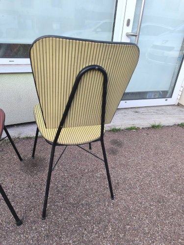Lot de 3 chaises vintage skaï jaune rouge