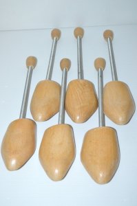 -LOT de 3 Paires de FORMES A CHAUSSURES BOIS et Métal XXe pointure 37/38