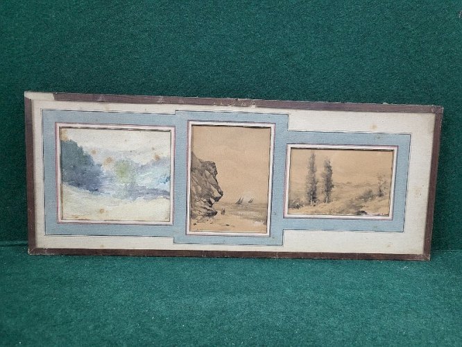 LOT DE 3 PETITES AQUARELLES SOUS VERRE SIGNEES F JAVEL