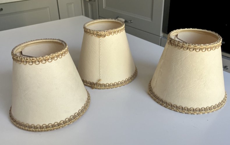lot de 3 petits abat jour a pinces carton gaufre galonnés