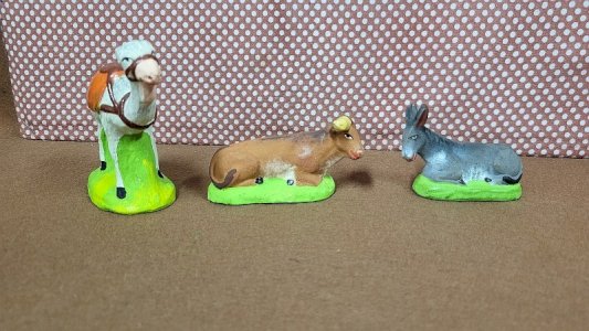 LOT DE 3 SANTONS ANIMAUX POUR CRECHE EN TERRE CUITE N° 39
