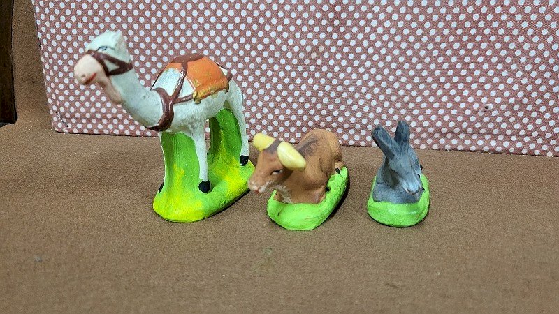 LOT DE 3 SANTONS ANIMAUX POUR CRECHE EN TERRE CUITE N° 39