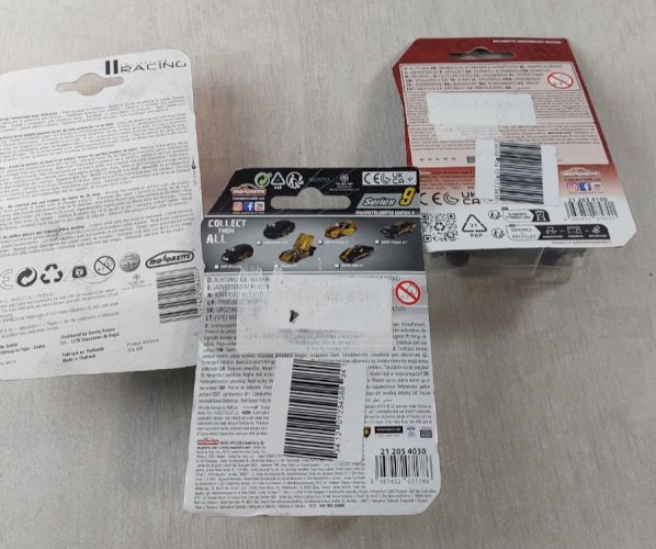 Lot de 3 voitures, Subaru, Toyota, Volvo, Majorette ^