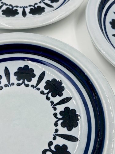 Lot de 4 assiettes Boch Baltic vintage