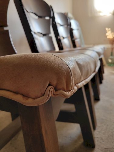 Lot de 4 chaises brutalistes en bois