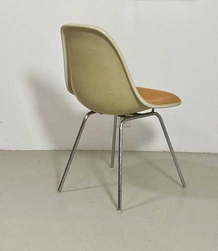 Lot de 4 chaises DSW Eames – Herman Miller (1952)