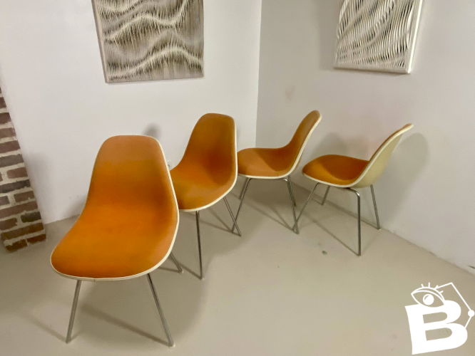 Lot de 4 chaises DSW Eames – Herman Miller (1952)