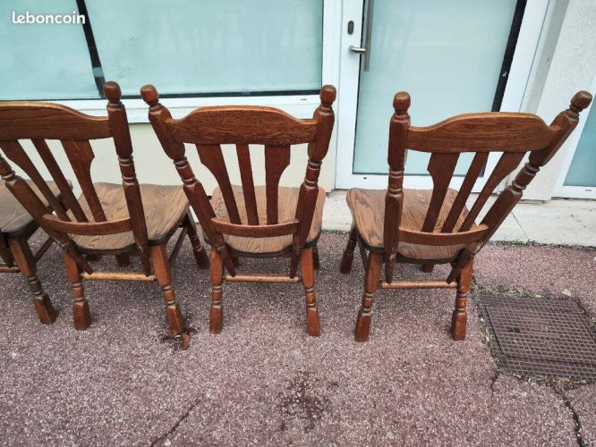 Lot de 4 chaises en bois massif