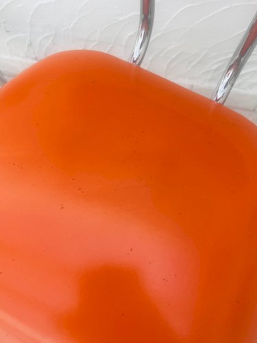 Lot de 4 chaises en skaï orange