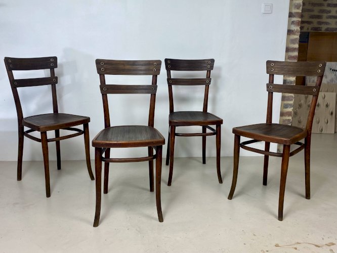 Lot de 4 chaises Thonet en hêtre – Modèle n°651