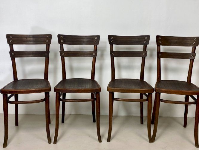 Lot de 4 chaises Thonet en hêtre – Modèle n°651