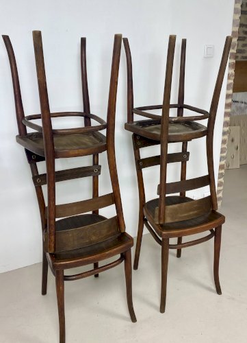Lot de 4 chaises Thonet en hêtre – Modèle n°651