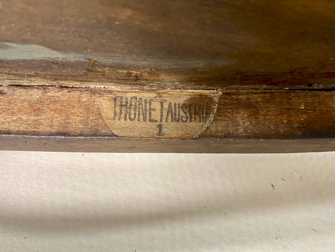 Lot de 4 chaises Thonet en hêtre – Modèle n°651