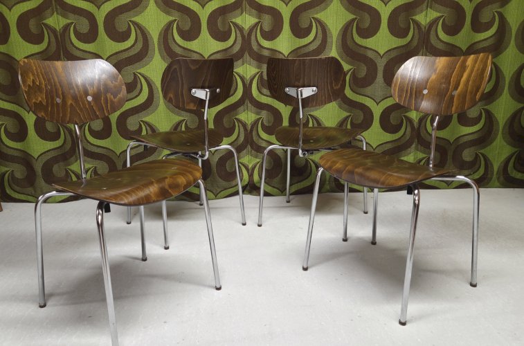 Lot de 4 chaises vintage Egon Eiermann – Modèle SE 68 – Années 60 – Bois et métal