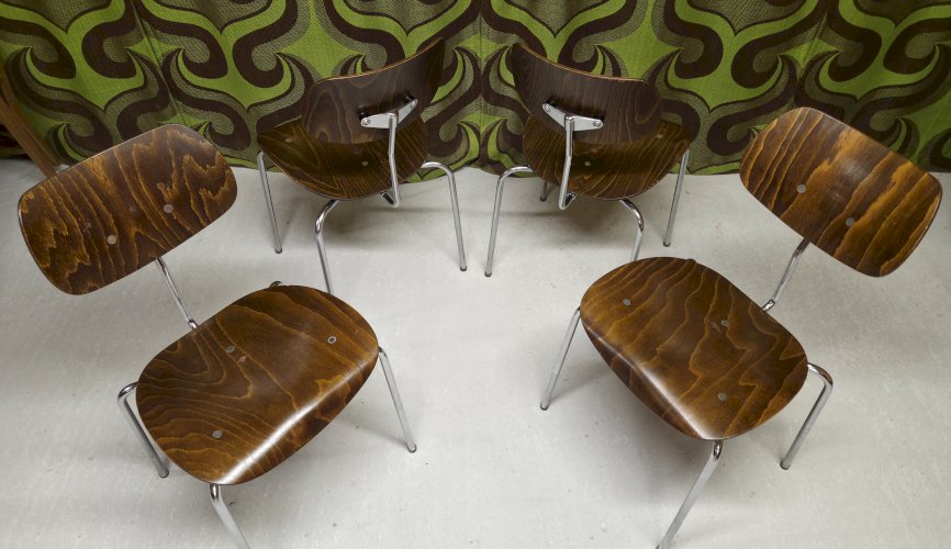 Lot de 4 chaises vintage Egon Eiermann – Modèle SE 68 – Années 60 – Bois et métal
