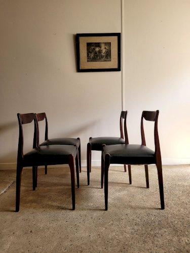 Lot de 4 chaises vintage style Niels Otto Moller