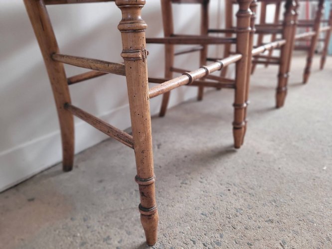 Lot de 4 chaises volantes Louis XVI