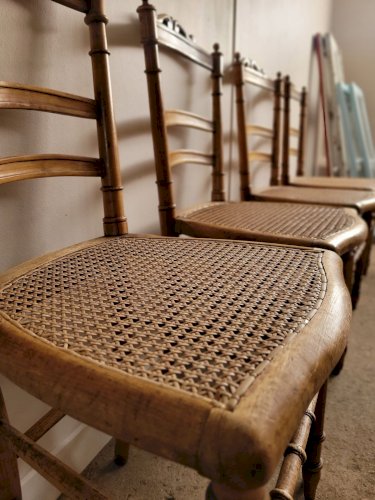 Lot de 4 chaises volantes Louis XVI