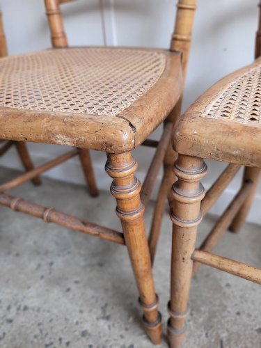 Lot de 4 chaises volantes Louis XVI