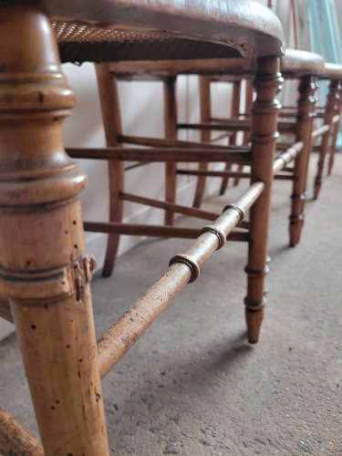 Lot de 4 chaises volantes Louis XVI