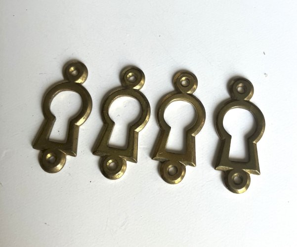 lot de 4 entrees de serrure anciennes 32x13 mm
