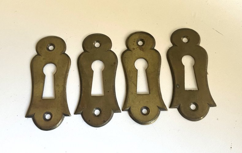 lot de 4 entrees de serrure anciennes 48x22 mm