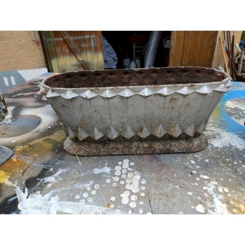 Lot de 4 Jardinières en Fonte 1900 de Charleville - Mézières