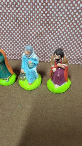 LOT DE 4 SANTONS POUR CRECHE EN TERRE CUITE LES ROIS MAGES N° 43