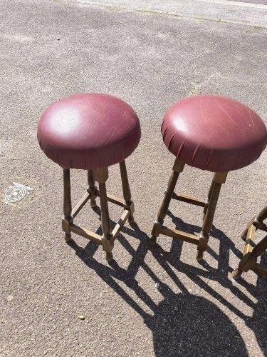 Lot de 4 tabourets de bar cuir et bois