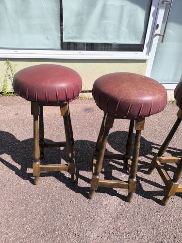 Lot de 4 tabourets de bar cuir et bois