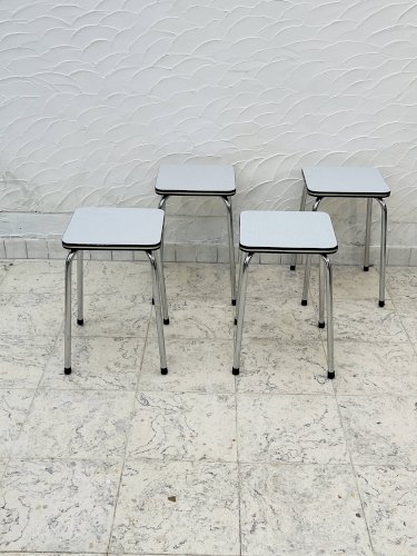 Lot de 4 tabourets vintage en formica gris et chrome