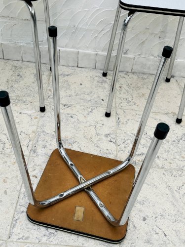 Lot de 4 tabourets vintage en formica gris et chrome
