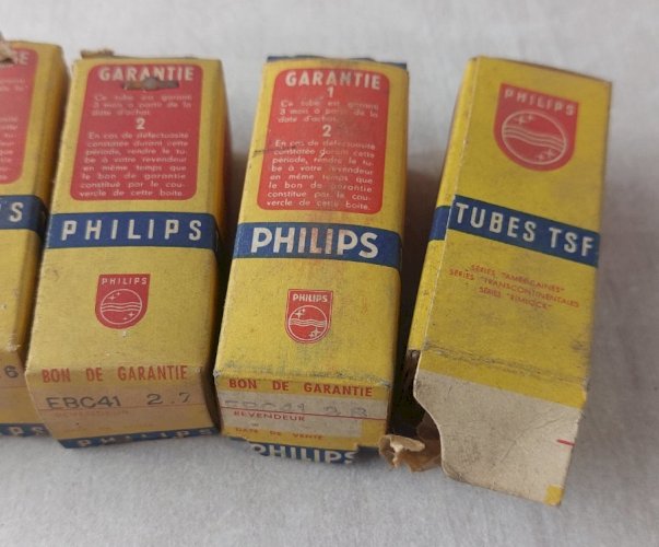 Lot de 5 anciennes lampes / ampoules, tubes radio, Philips