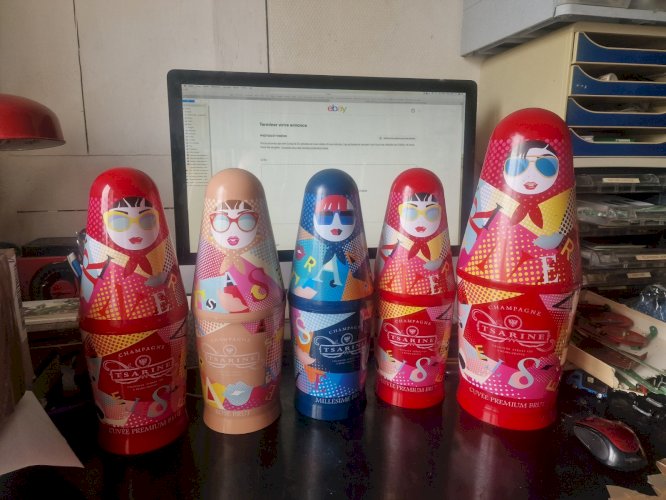 LOT DE  5 ETUIS VIDES MATRIOCHKA DE CHAMPAGNE BRUT TSARINE 750 ML +  1500 ML