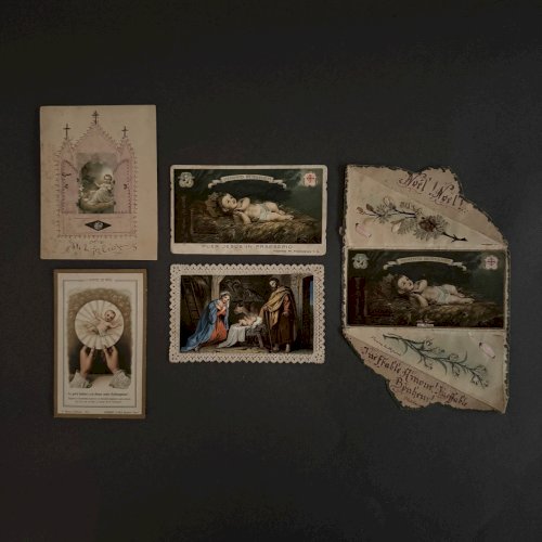 Lot de 5 images pieuses anciennes et canivet Nativité A5786