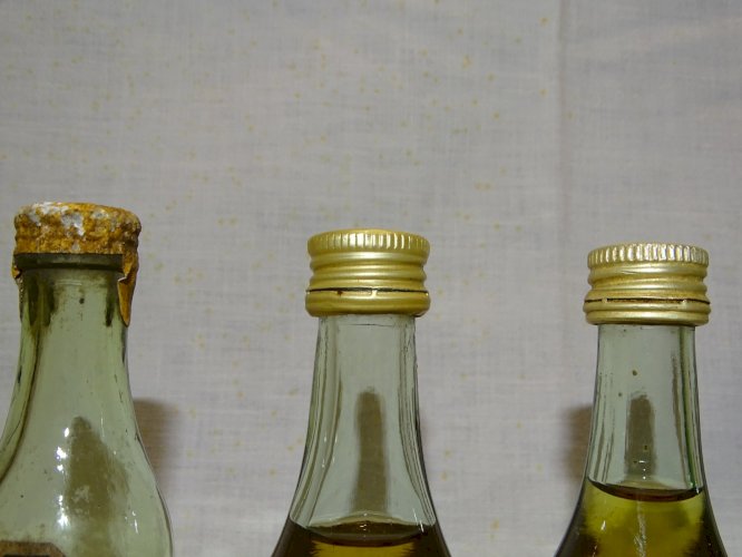 - LOT DE 5 MIGNONNETTES COGNAC ANCIENNES MONNET FRAPIN AUGIER CASTILLON