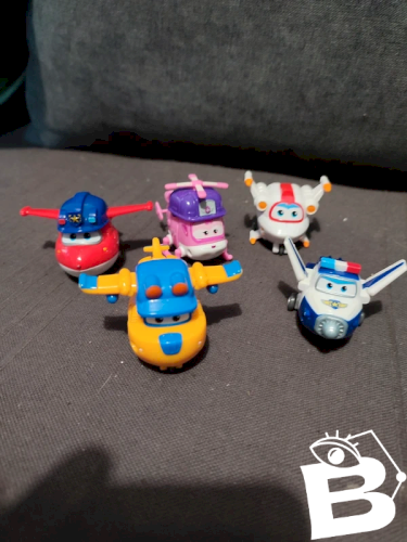 Lot de 5 super wings en bon etat
