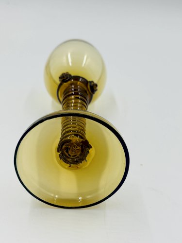 Lot de 5 verres à vin Roemer ambrés