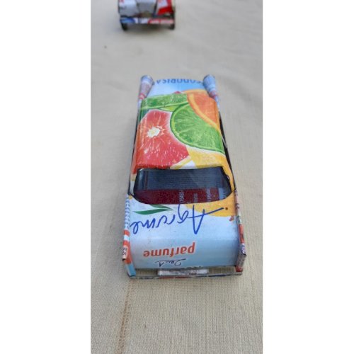 Lot de 5 Voitures Africaine