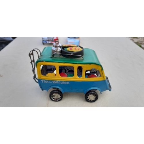 Lot de 5 Voitures Africaine