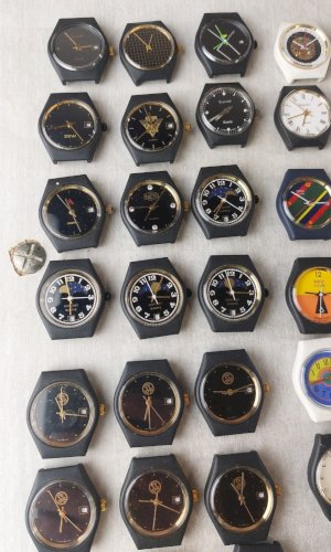 Lot de 53 montres Gigandet / Club, Quartz ^