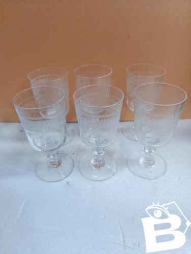lot de 6 ancien verres en cristal grave choisy le roi, baccarat, saint louis? en bon etat