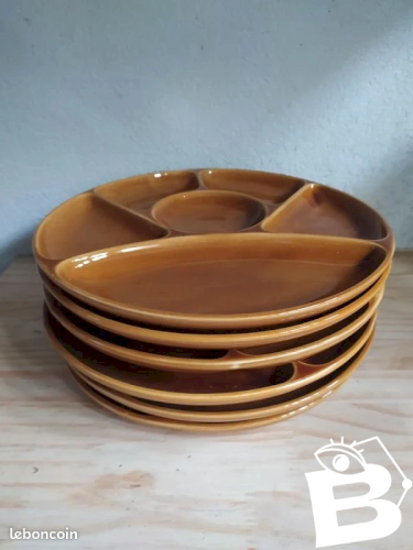 lot de 6 assiettes à fondue signé GIEN france en bon etat