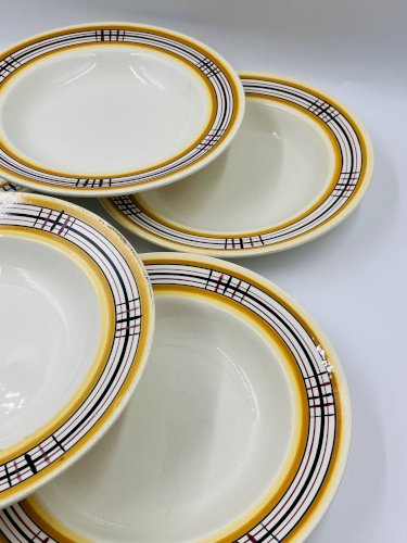 Lot de 6 assiettes creuses BFK