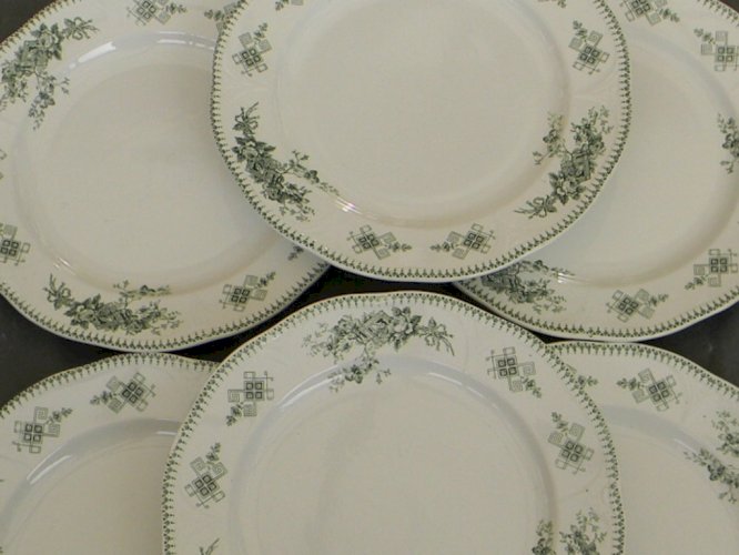 Lot de 6 assiettes plates en faïence BOCH LA LOUVIERE. Modèle Duchesse.