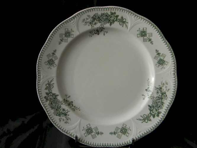 Lot de 6 assiettes plates en faïence BOCH LA LOUVIERE. Modèle Duchesse.