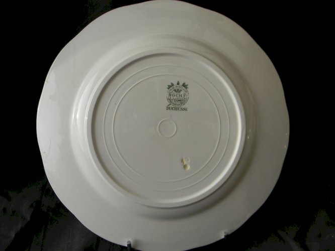 Lot de 6 assiettes plates en faïence BOCH LA LOUVIERE. Modèle Duchesse.